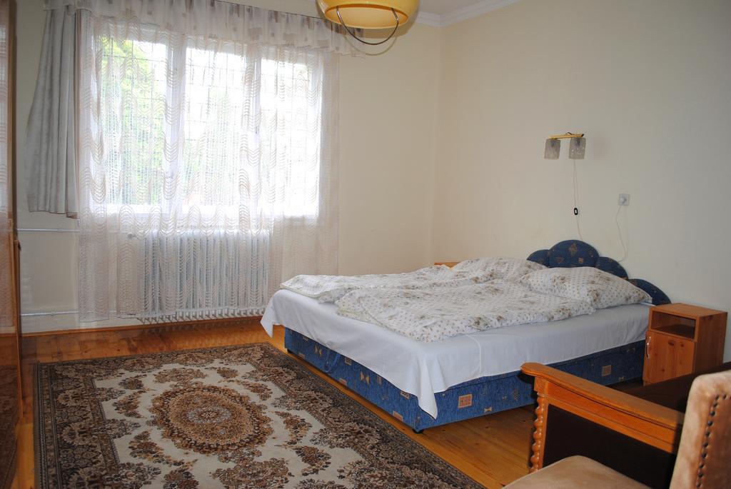 Ferenczi Apartament Hotel Hajduszoboszlo Bilik gambar