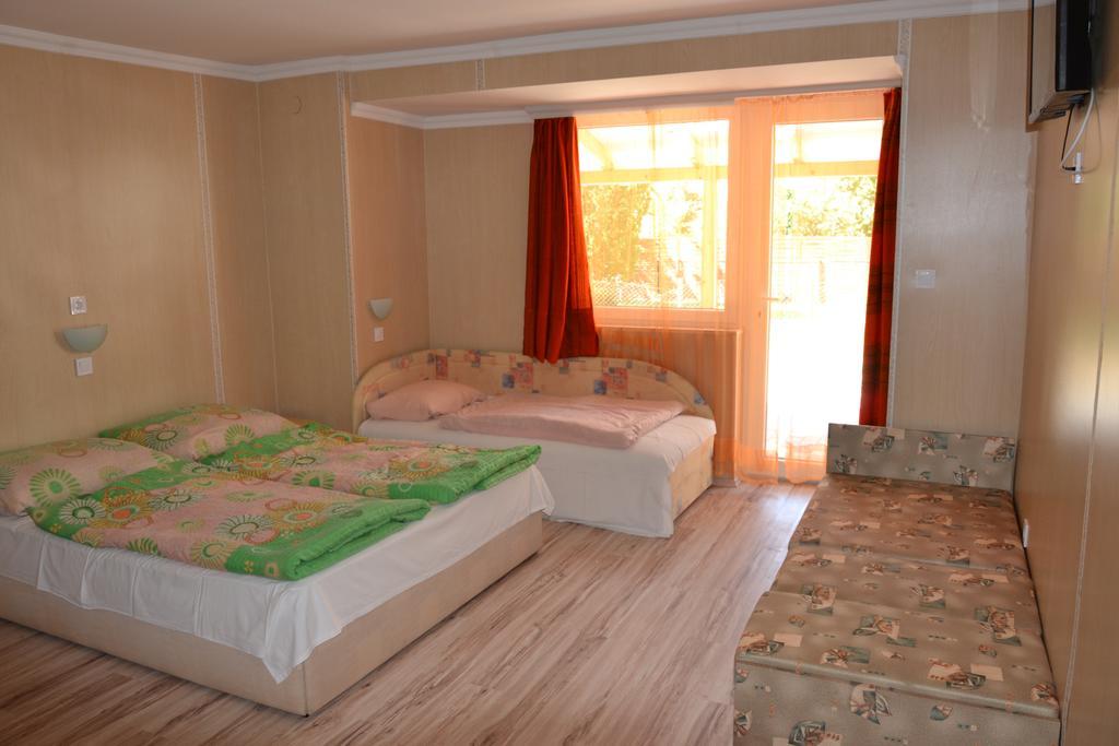 Ferenczi Apartament Hotel Hajduszoboszlo Luaran gambar